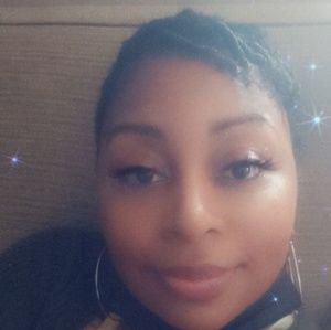 Meet your Posher, Brandi